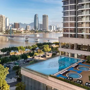 Melia Vinpearl Riverfront ***** Đà Nẵng